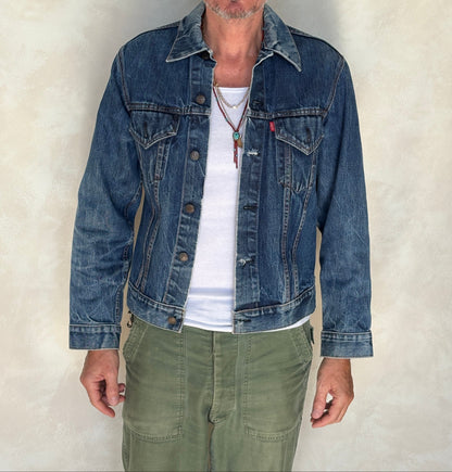 Size 40US / 50EU. Vintage Early 70s 2 pocket Levi’s Denim Jacket 70505 – Single Stitch, Made in USA-AJ357 Studio
