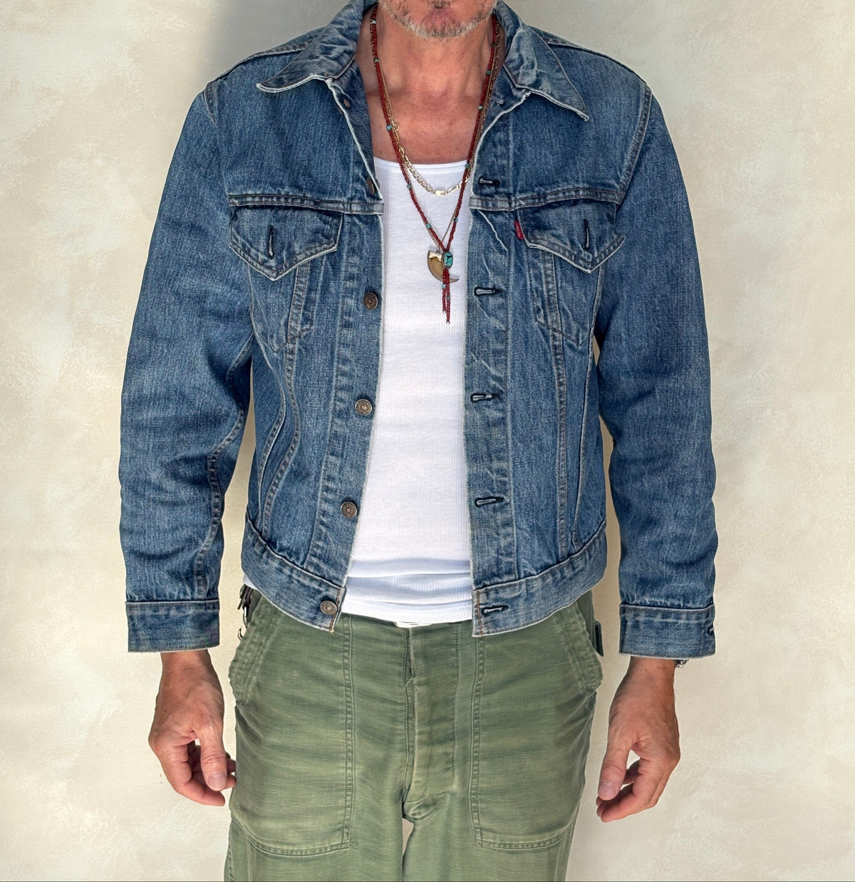Size 40US Short / 50EU. Vintage Early 70s 2 pocket Levi’s Denim Jacket 70505 – Single Stitch, Made in USA-AJ357 Studio
