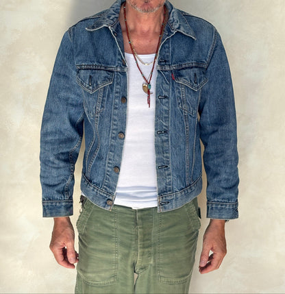 Size 40US Short / 50EU. Vintage Early 70s 2 pocket Levi’s Denim Jacket 70505 – Single Stitch, Made in USA-AJ357 Studio