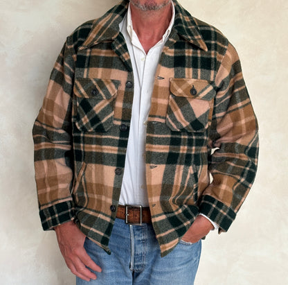 LL Bean Wool Plaid shirt jacket Made in USA . Size Mens Large