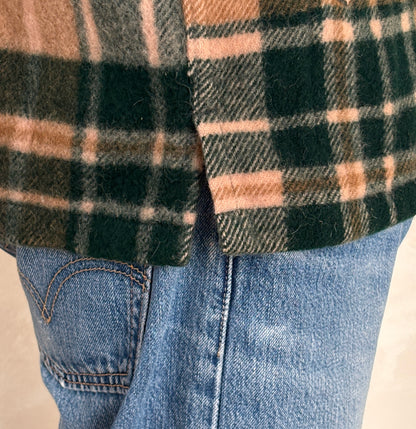LL Bean Wool Plaid shirt jacket Made in USA . Size Mens Large