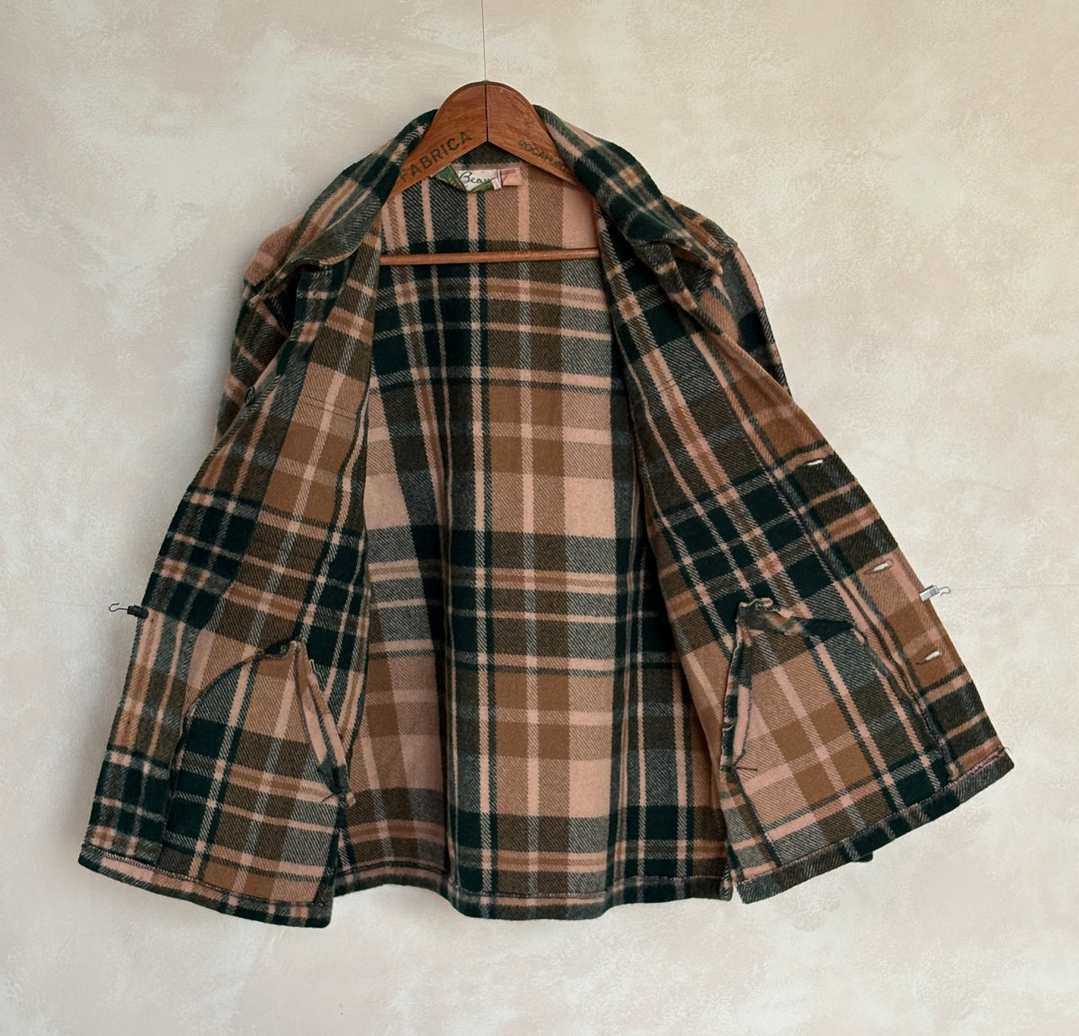 LL Bean Wool Plaid shirt jacket Made in USA . Size Mens Large