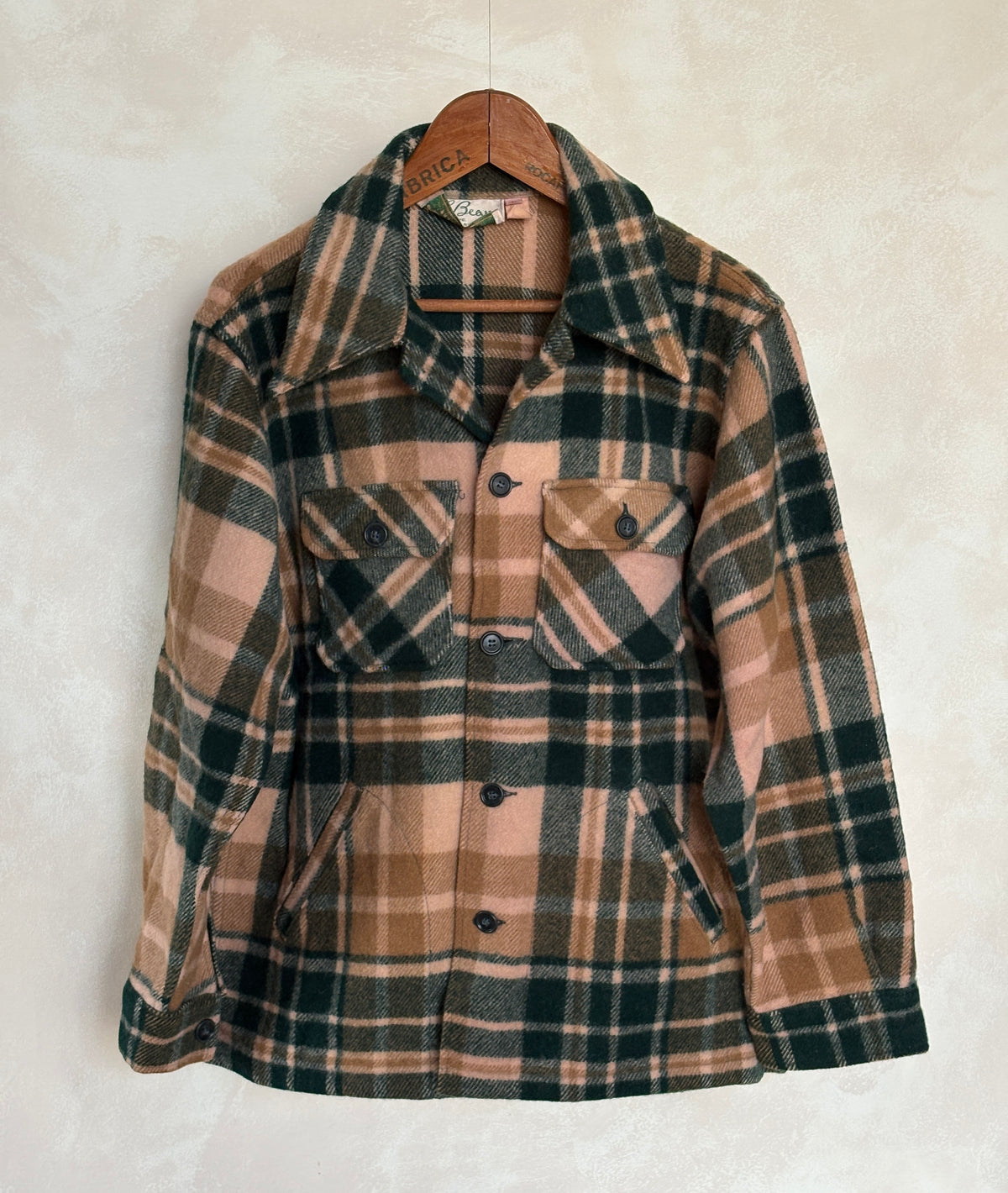 LL Bean Wool Plaid shirt jacket Made in USA . Size Mens Large
