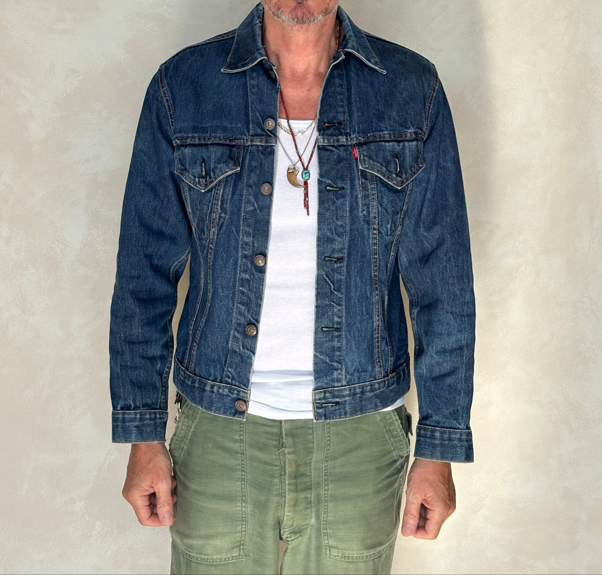 Size 38US / 48EU. Vintage Early 70s 2 pocket Levi’s Denim Jacket 70505 – Single Stitch, Made in USA-AJ357 Studio