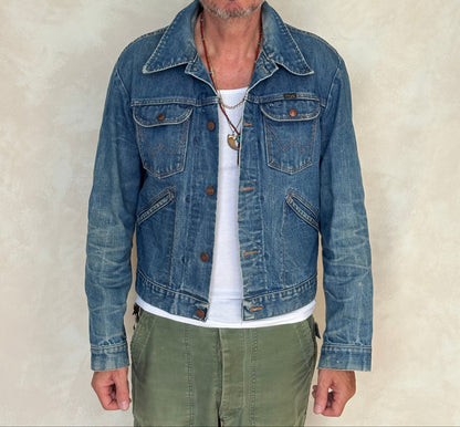 Size 42US / 52EU Authentic 80s Wrangler denim jacket -4 pockets- Made in the USA-AJ357 Studio