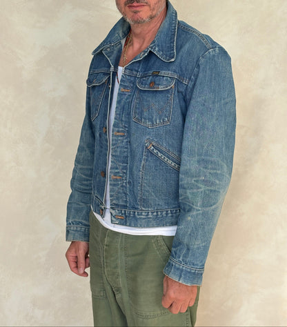 Size 42US / 52EU Authentic 80s Wrangler denim jacket -4 pockets- Made in the USA-AJ357 Studio