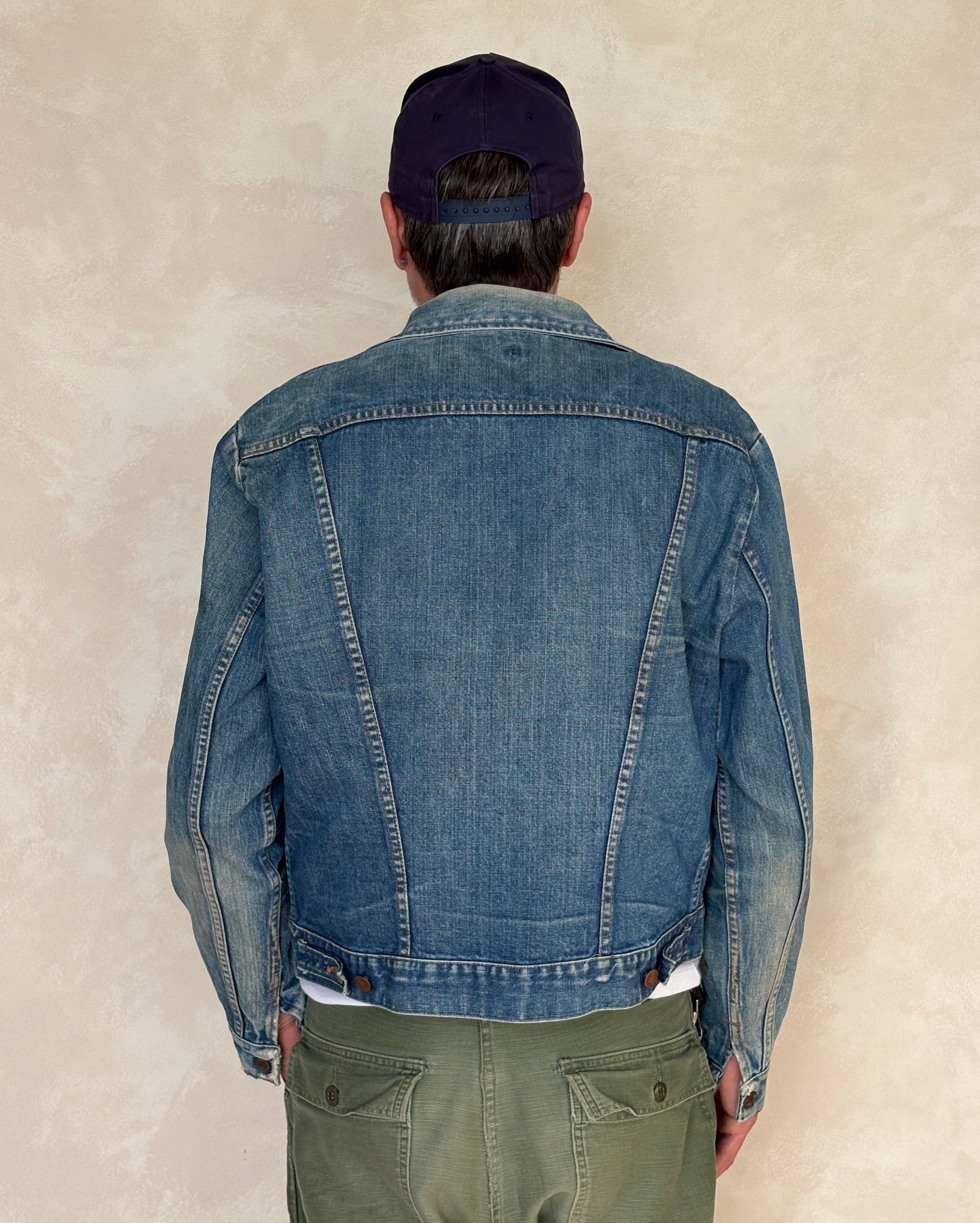 Size 42US / 52EU Authentic 80s Wrangler denim jacket -4 pockets- Made in the USA - USA Vintage Bcn