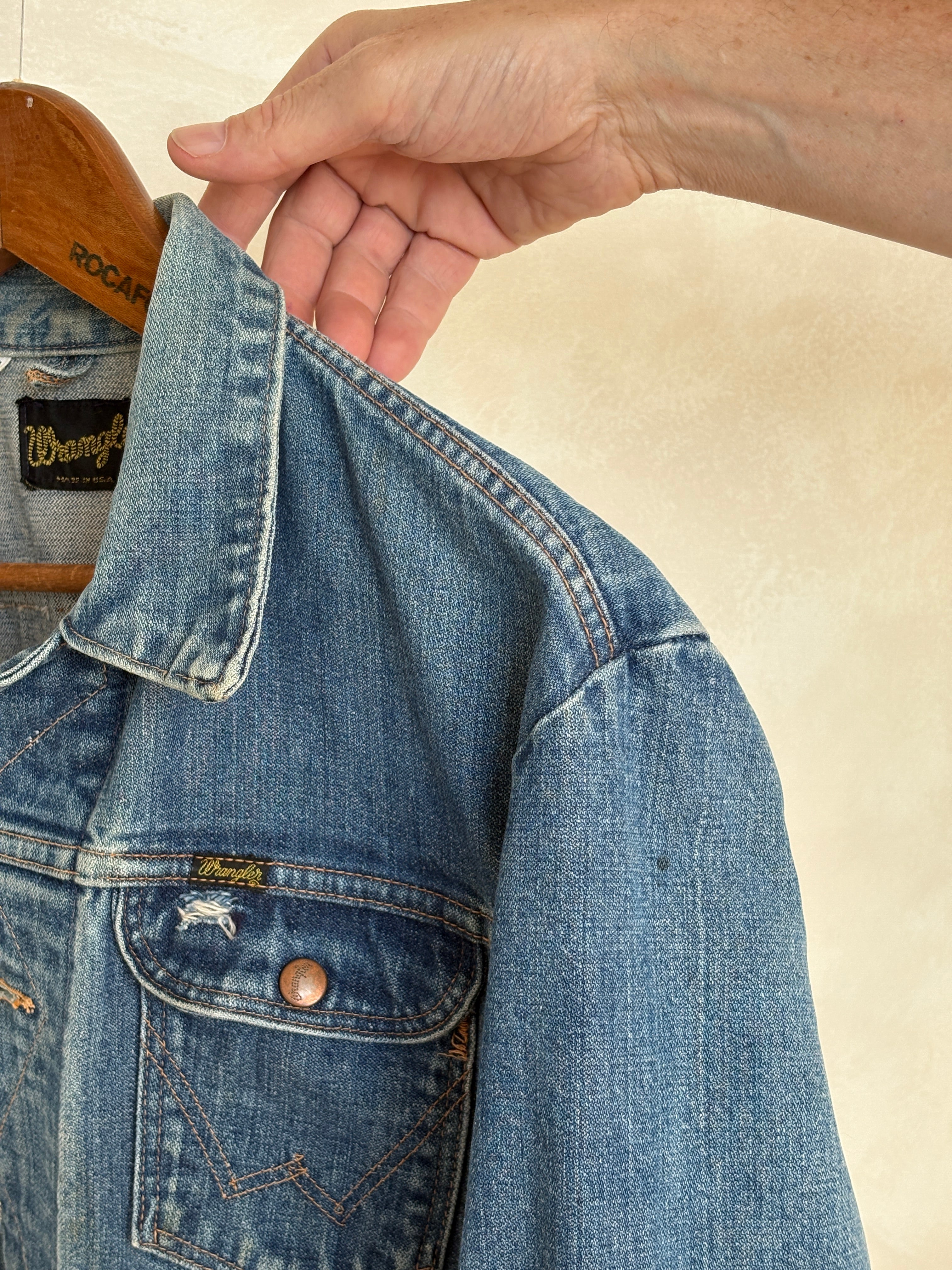 Vintage 70s Wrangler Denim Jacket 44 4 Pockets USA – AJ357 Studio