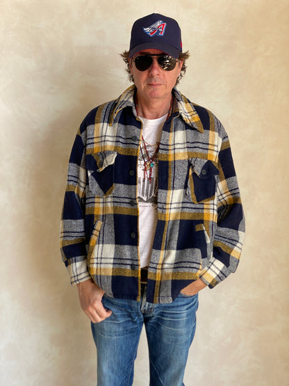 Size 44US/54EU . Vintage plaid heavy shirt jacket by Sears mens store-AJ357 Studio