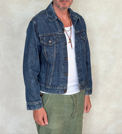 Size 40US / 50EU. Vintage Early 70s 2 pocket Levi’s Denim Jacket 70505 – Single Stitch, Made in USA-AJ357 Studio
