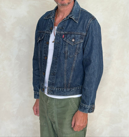 Size 40US / 50EU. Vintage Early 70s 2 pocket Levi’s Denim Jacket 70505 – Single Stitch, Made in USA-AJ357 Studio