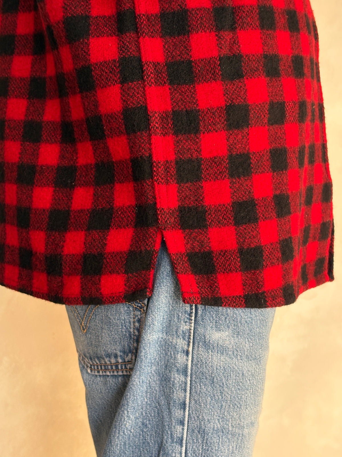 Vintage 1950s Johnson  Wool Buffalo Plaid Shirt Made in USA  . Size Large