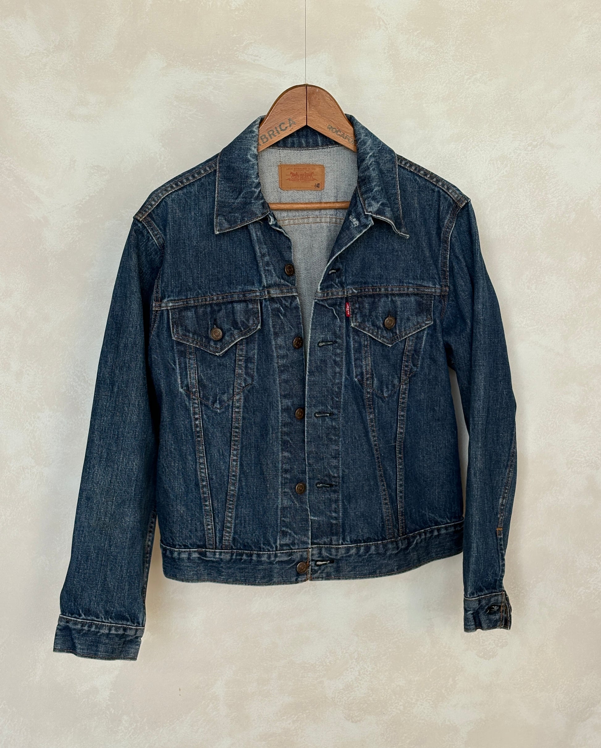 Size 40US / 50EU. Vintage Early 70s 2 pocket Levi’s Denim Jacket 70505 – Single Stitch, Made in USA - USA Vintage Bcn