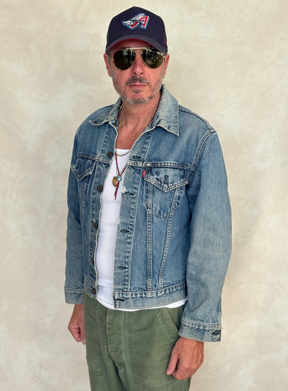 Size 38US / 48EU. Vintage 70s 2 pocket Levi’s Denim Jacket 70505 – Double Stitch, Made in USA-AJ357 Studio