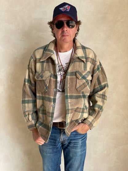 Large. Vintage wool plaid Woolrich shirt jacket-AJ357 Studio