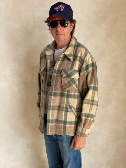 Large. Vintage wool plaid Woolrich shirt jacket-AJ357 Studio