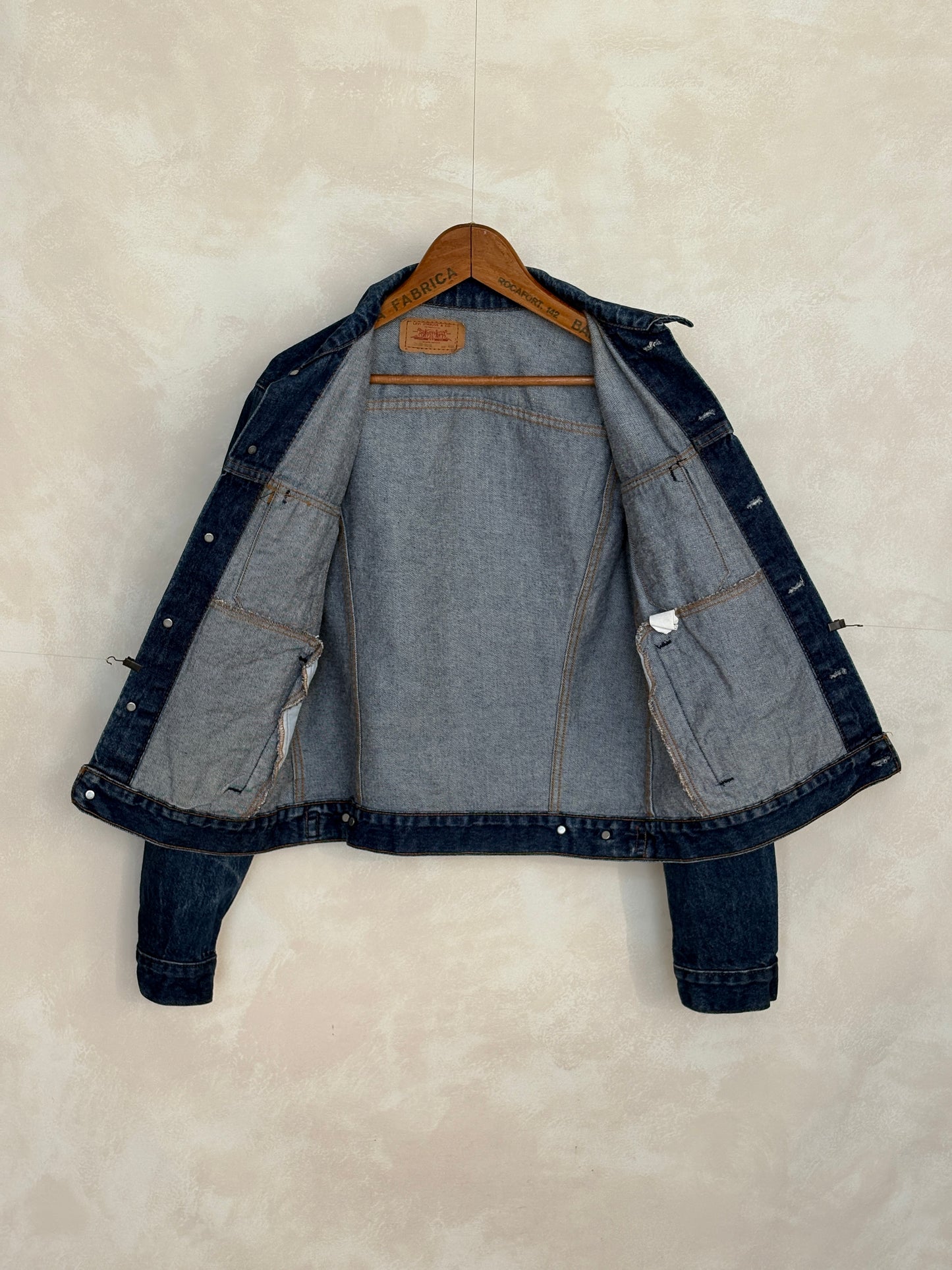 Size 42US / 52EU. Levis 70505 – Vintage 80s Levi’s Denim Jacket – 4 Pockets – Made in USA - USA Vintage Bcn