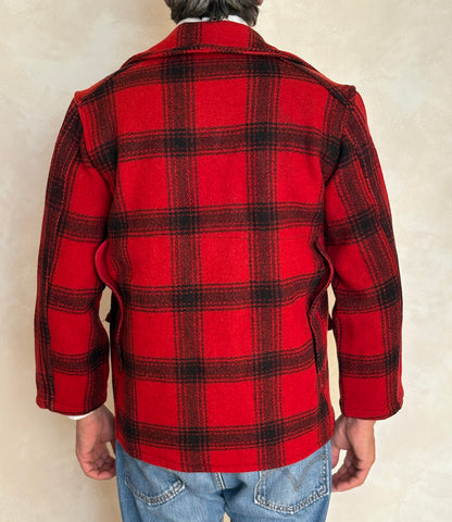 Size Small. Vintage 1940s Sears Roebuck plaid wool hunting jacket