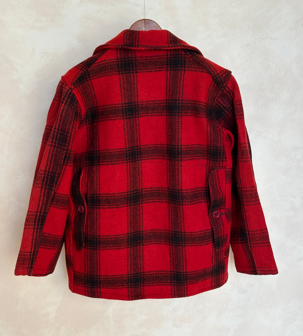 Size Small. Vintage 1940s Sears Roebuck plaid wool hunting jacket