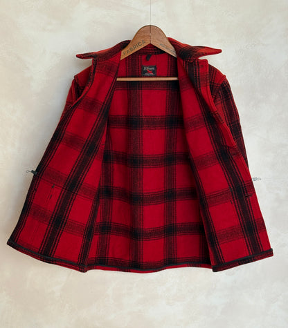 Size Small. Vintage 1940s Sears Roebuck plaid wool hunting jacket
