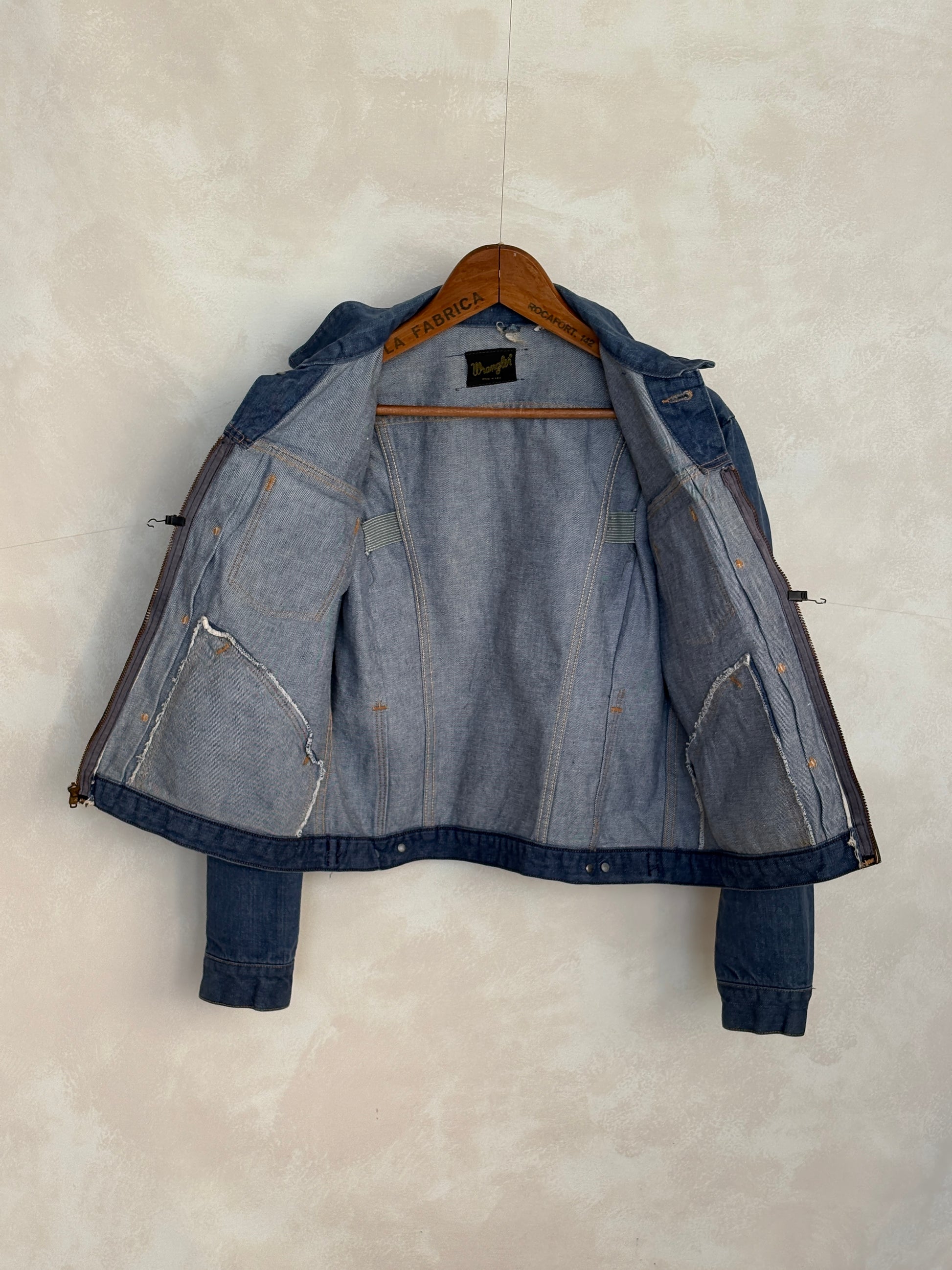 Size 44US / 54EU. Authentic Wrangler jacket – Made in the USA - USA Vintage Bcn