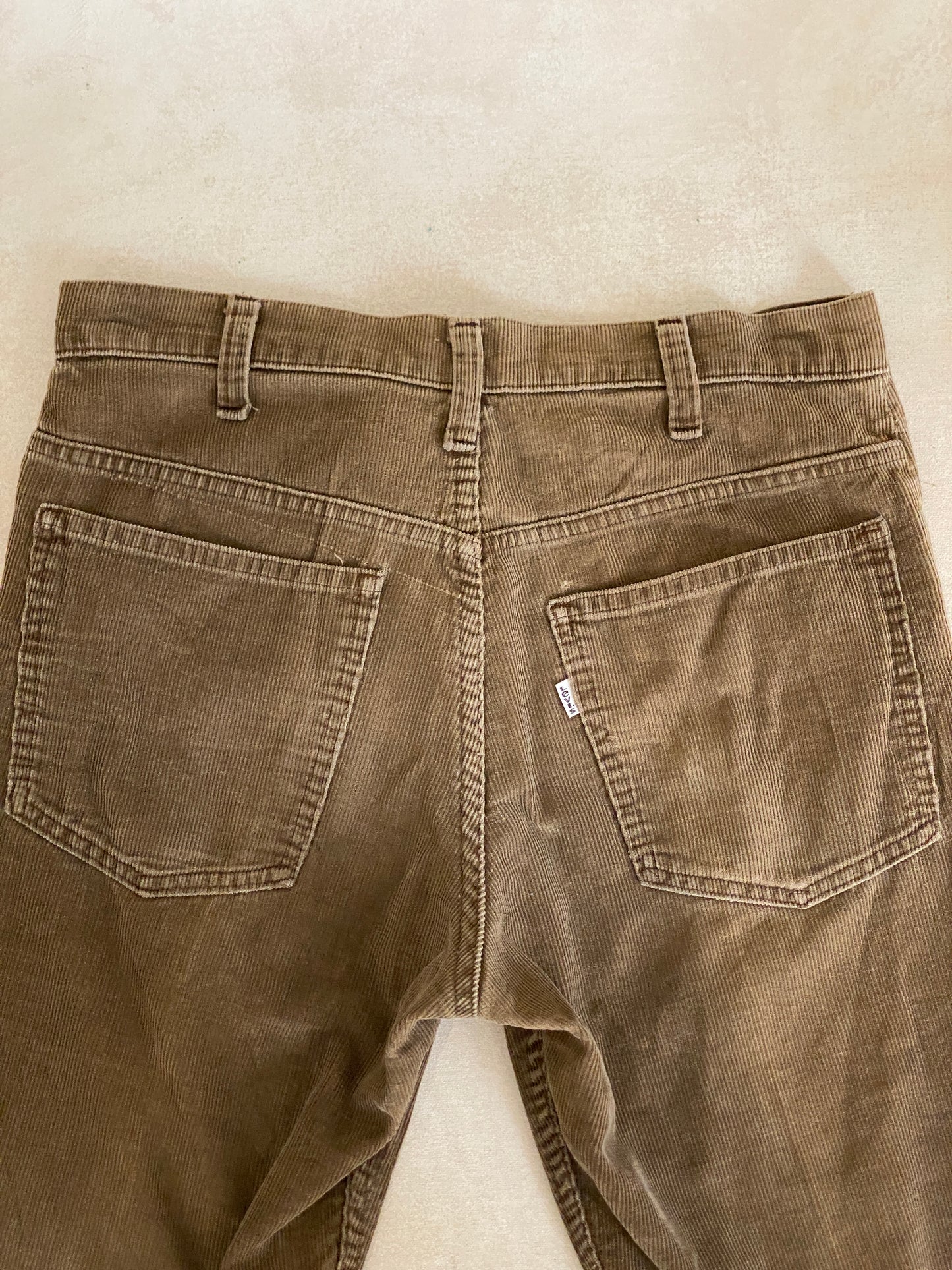 32X29 Vintage Levi’s corduroy 517 Made in USA-military-AJ357 Studio