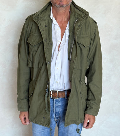 Vintage 1968 OG 107 US Army M-65 Field Jacket — Vietnam war era. Size Medium Regular