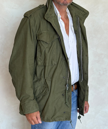 Vintage 1968 OG 107 US Army M-65 Field Jacket — Vietnam war era. Size Medium Regular