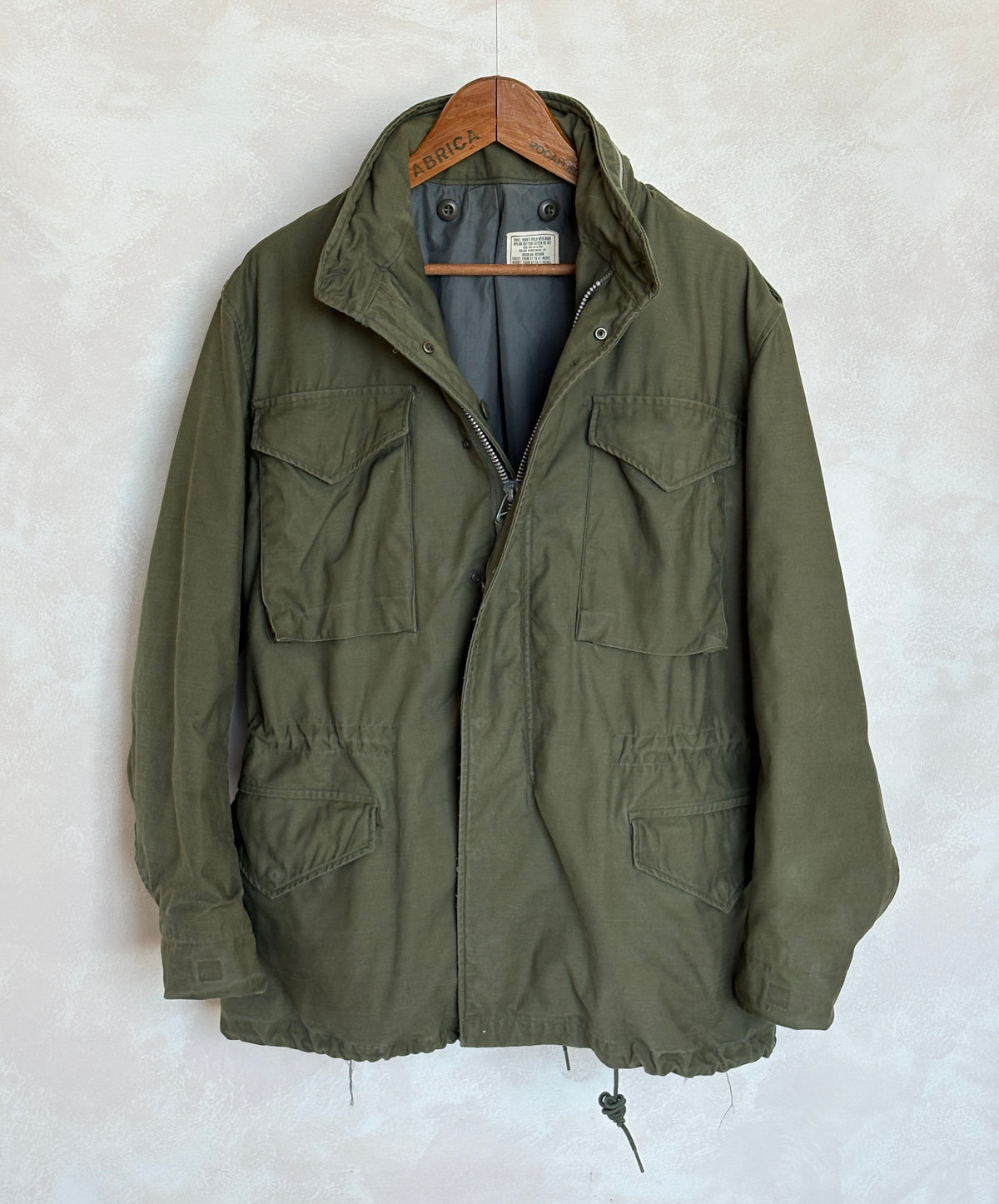 Vintage 1968 OG 107 US Army M-65 Field Jacket — Vietnam war era. Size Medium Regular