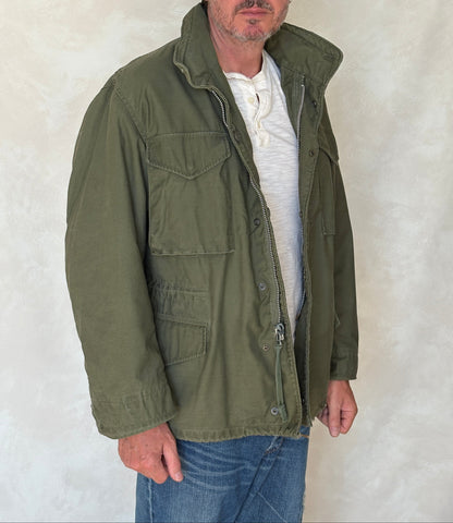 Small Reg. Rare Authentic 1965 first model US M-65 field jacket Military-AJ357 Studio