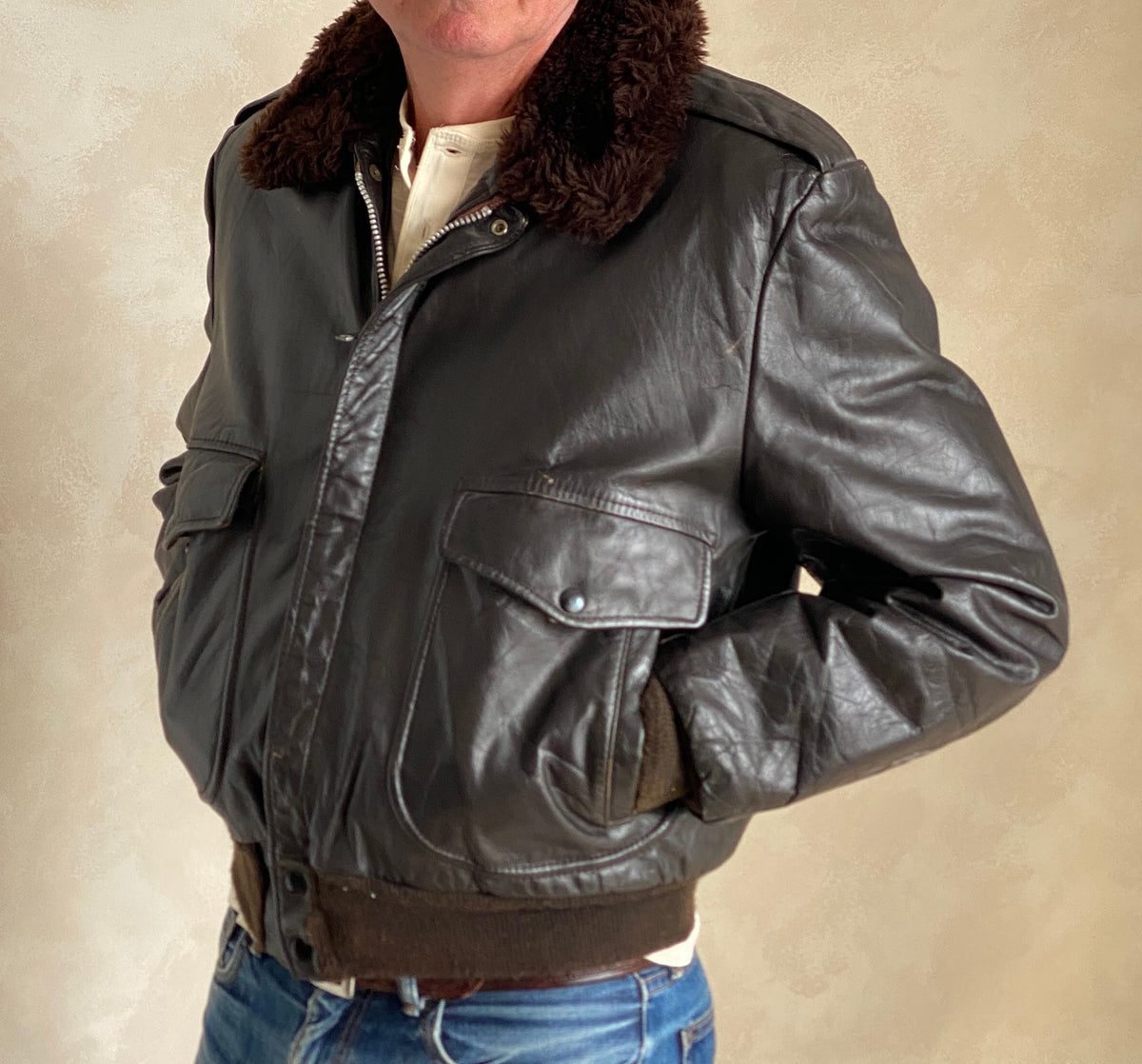 Vintage Flight leather jacket by Cooper – Made in the USA – Size 42 US / 52 EU-AJ357 Studio