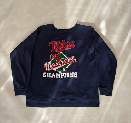 Size M Crew Sweat Twins Champions Made In USA By Champion 1987-AJ357 Studio