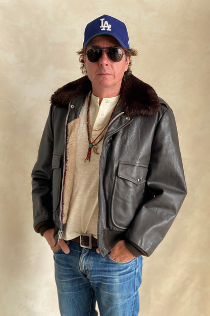Size 40USA/50 Euro. Vintage 70s flight leather jacket made in USA talon zip-AJ357 Studio