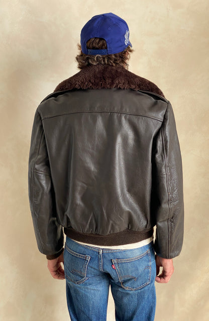 Size 40USA/50 Euro. Vintage 70s flight leather jacket made in USA talon zip-AJ357 Studio