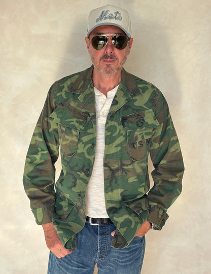 Small Long. Authentic USMC 1969 US Army vintage Erld camouflage Vietnam jungle jacket. Military-AJ357 Studio