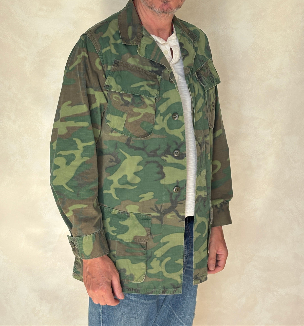 Small Long. Authentic USMC 1969 US Army vintage Erld camouflage Vietnam jungle jacket. Military-AJ357 Studio