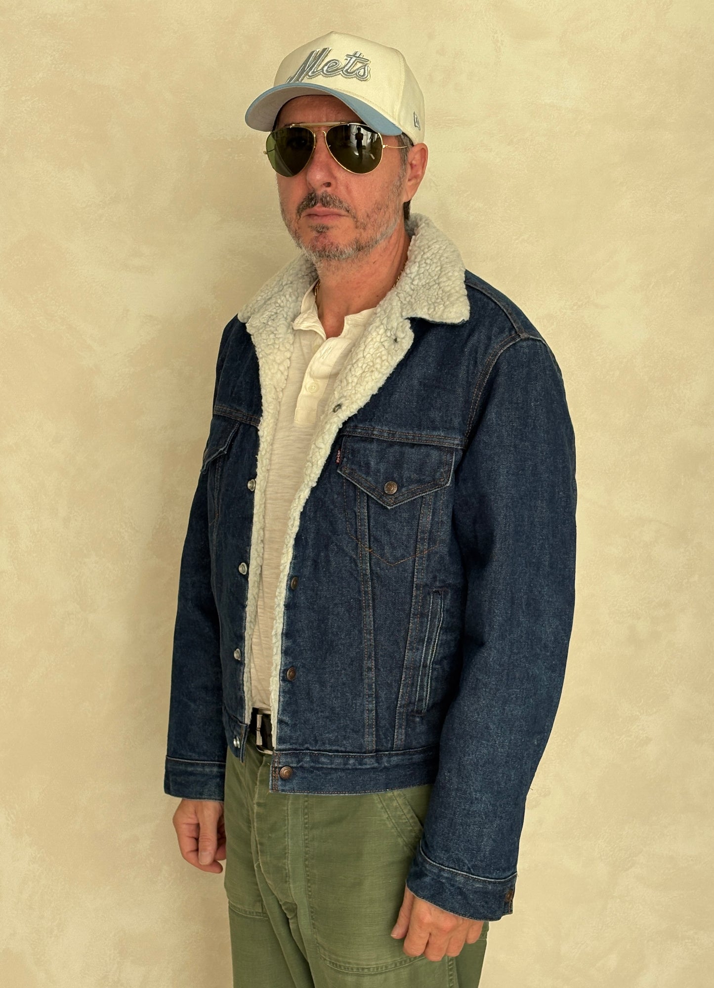 Size 42US/52EU. 4 pockets Vintage 80s Levis fleece Jacket Made in USA.