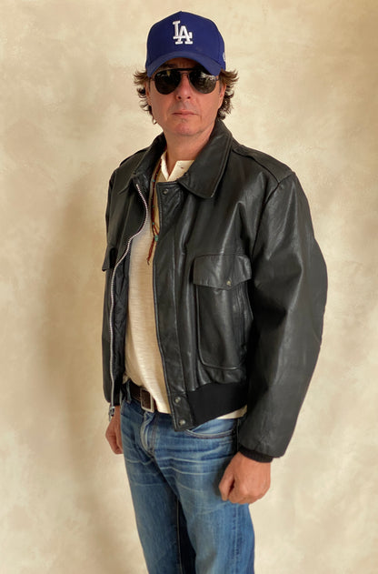 Size XL. Vintage Black leather bomber Flight Jacket Aviator-AJ357 Studio