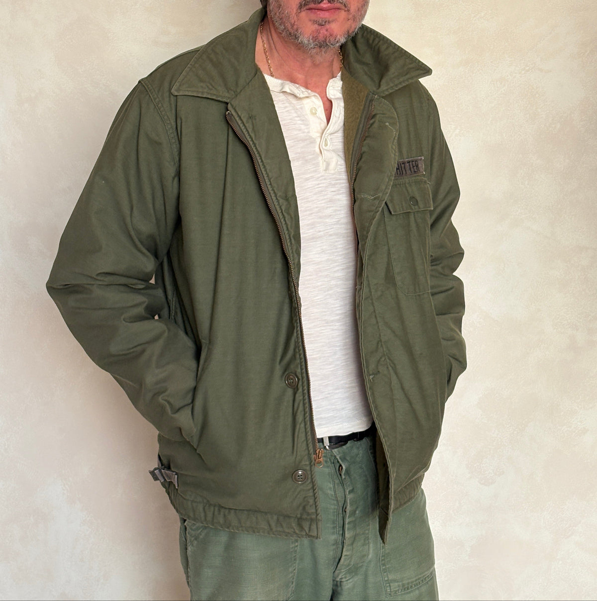 US Navy A-2 Deck Jacket — 1986 Issue, Authentic Military Outerwear. Size Large-AJ357 Studio