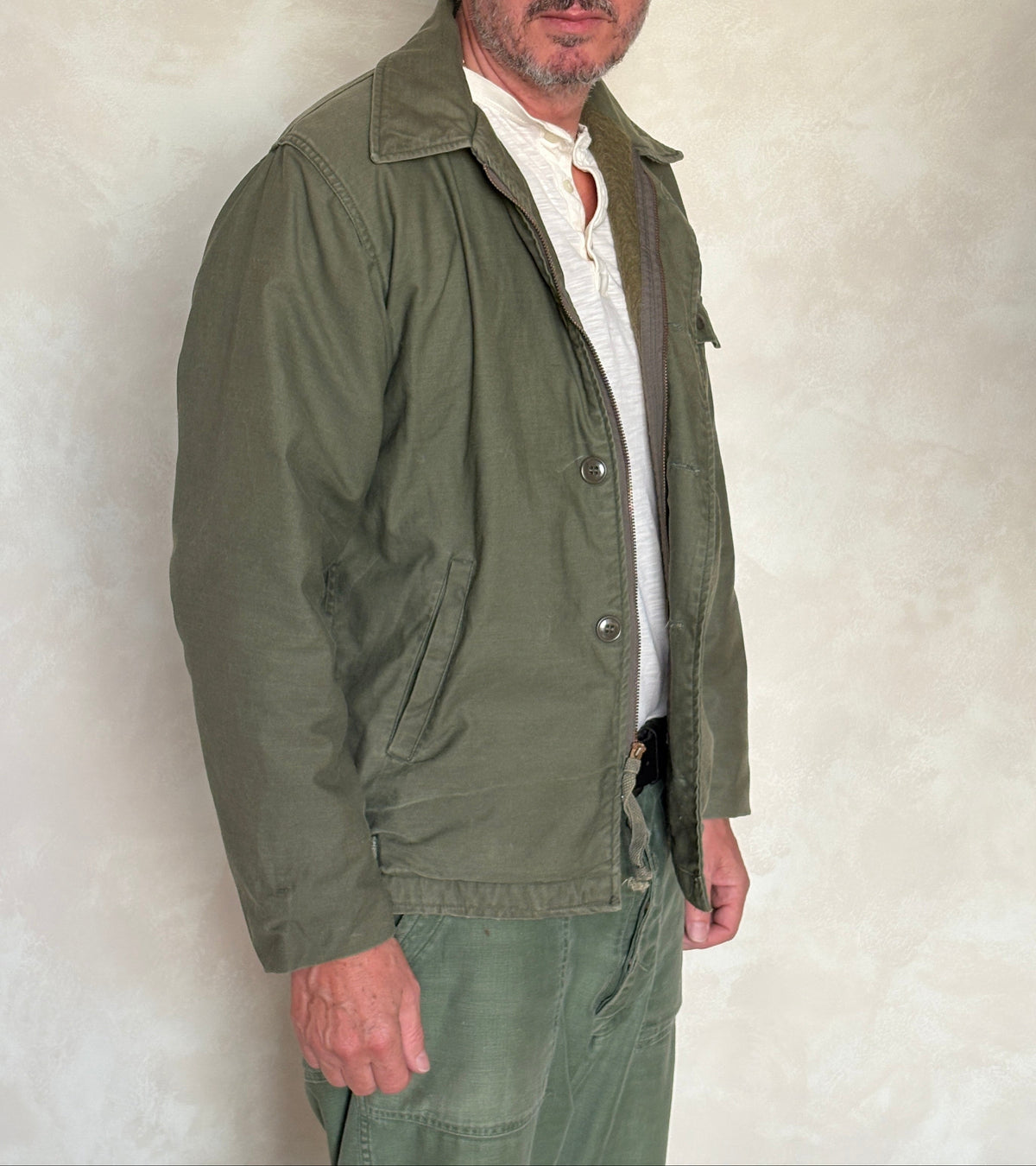 US Navy A-2 Deck Jacket — Authentic Military Outerwear. Size Medium-AJ357 Studio