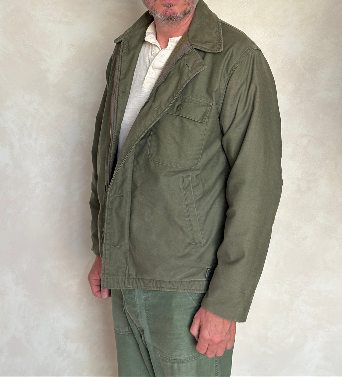 US Navy A-2 Deck Jacket — Authentic Military Outerwear. Size Medium-AJ357 Studio