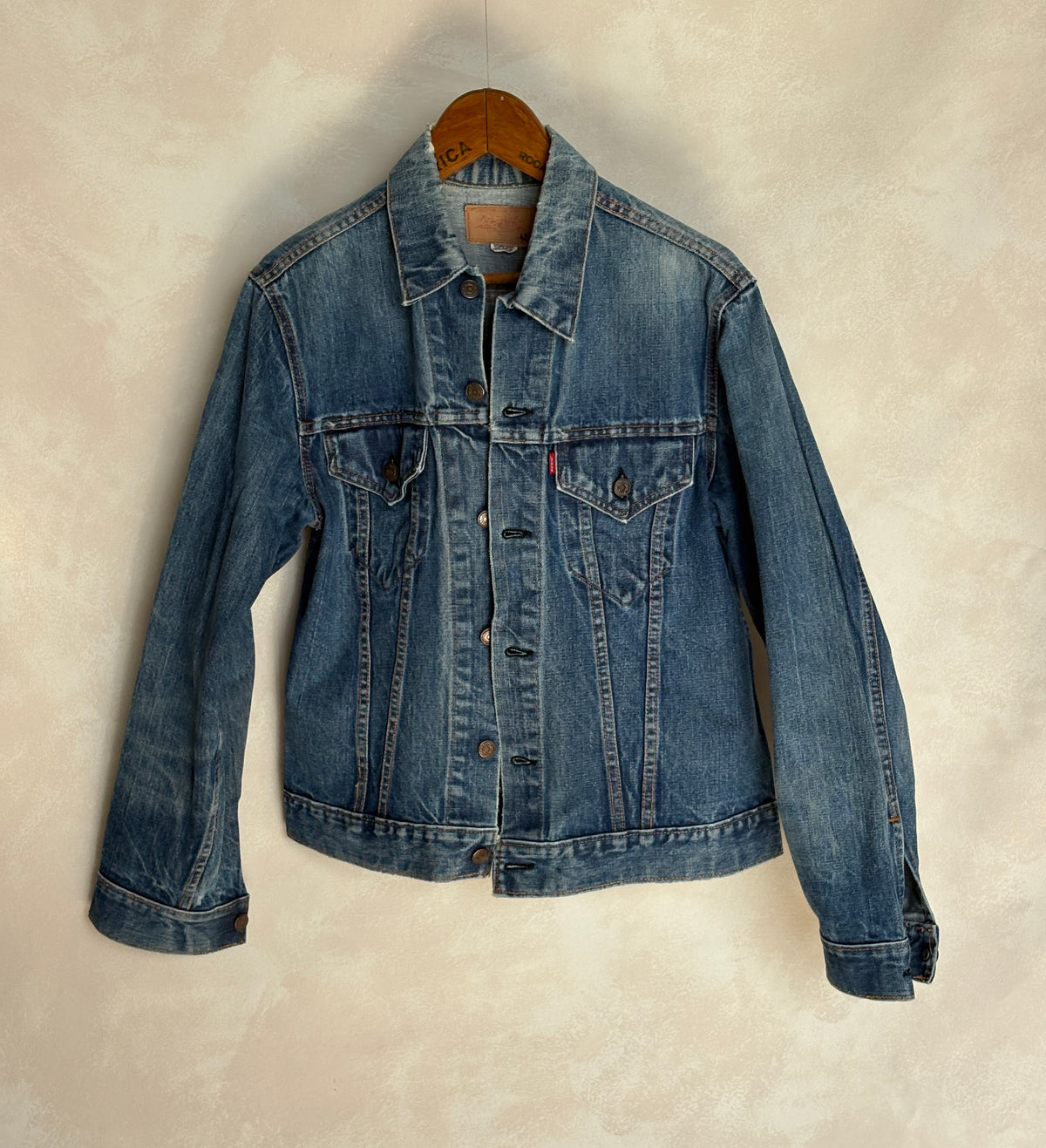 Vintage 70s Levi’s denim jacket – 2 pocket trucker made in USA – size 42 US / 52 EU-AJ357 Studio