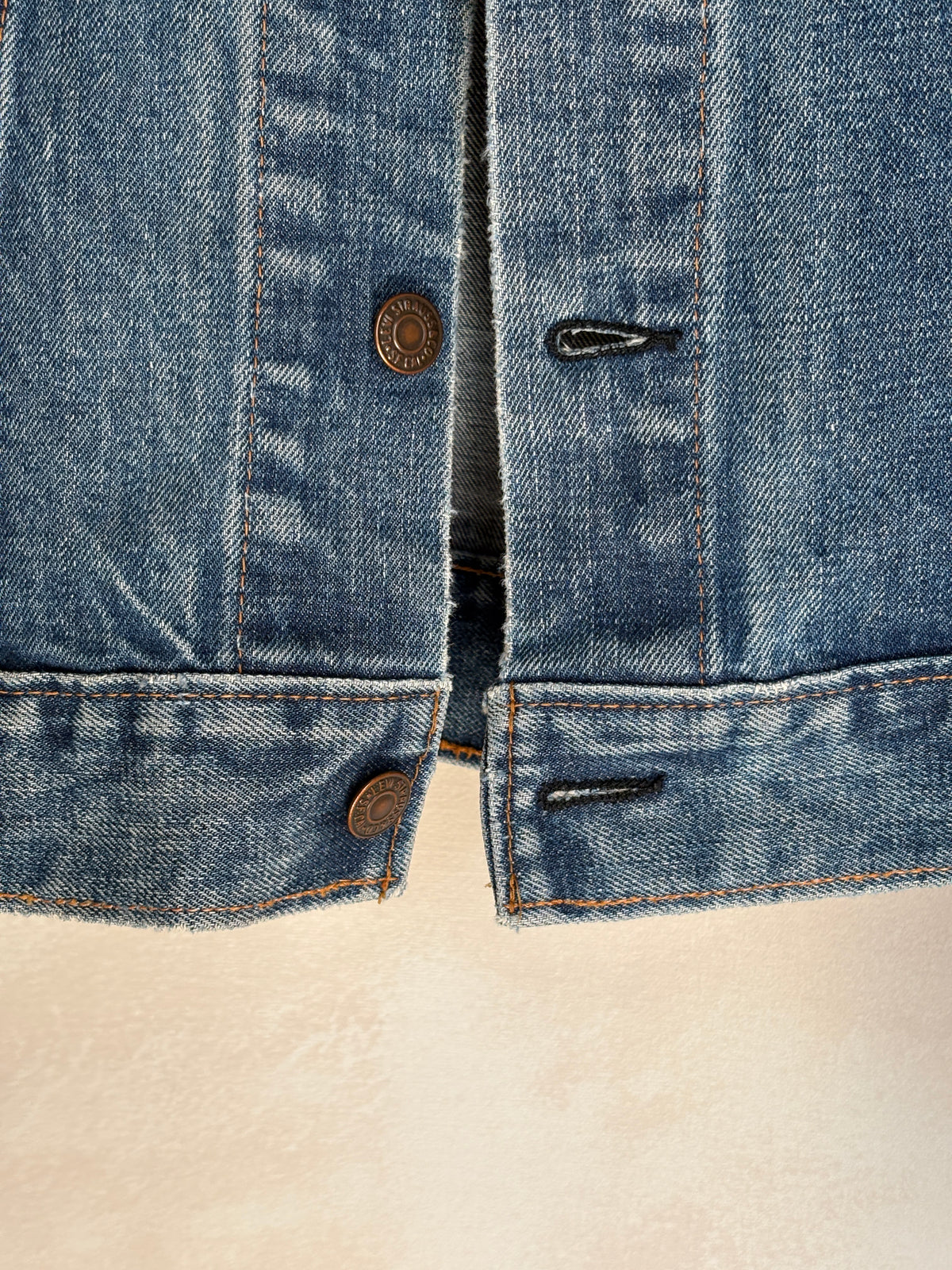 Vintage 70s Levi’s denim jacket – 2 pocket trucker made in USA – size 42 US / 52 EU-AJ357 Studio