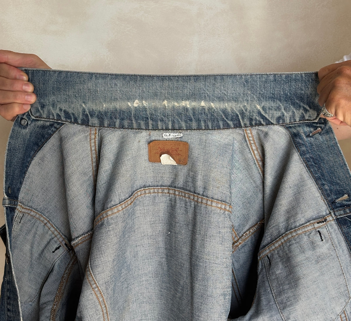 Vintage late 70s Levi’s 70505 denim jacket – 2 pocket trucker made in USA – size 42 us / 52 eu-AJ357 Studio