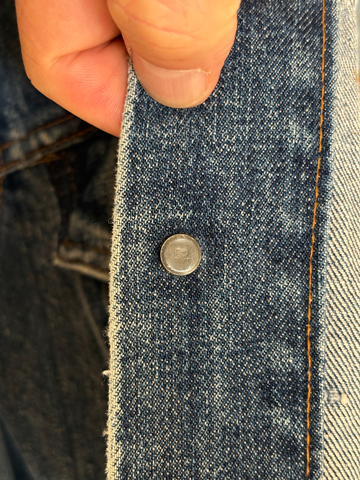 Vintage late 70s Levi’s 70505 denim jacket – 2 pocket trucker made in USA – size 42 us / 52 eu-AJ357 Studio