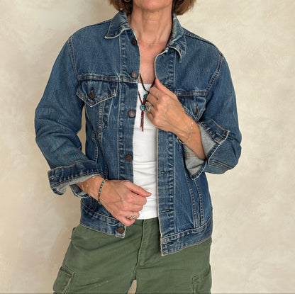 Size 36US / 46EU . Vintage Early 70s 2 pocket Levi’s Denim Jacket 70505 – Single Stitch, Made in USA-AJ357 Studio
