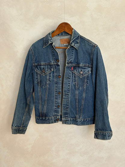 Size 36US / 46EU . Vintage Early 70s 2 pocket Levi’s Denim Jacket 70505 – Single Stitch, Made in USA-AJ357 Studio