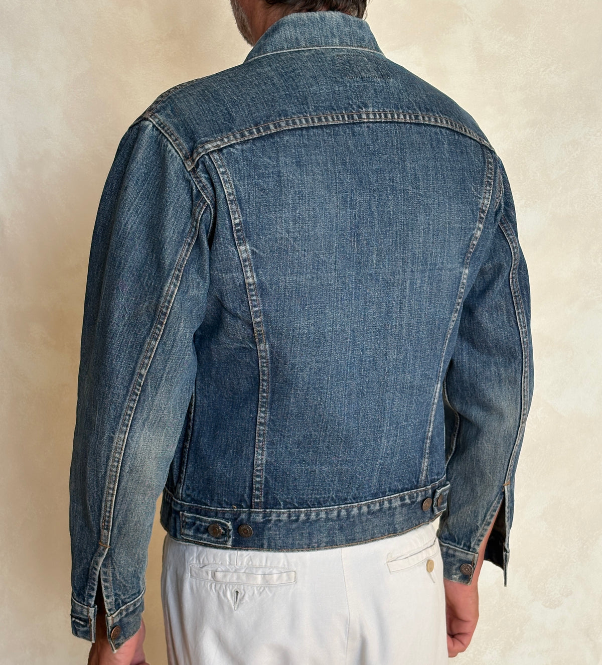 Size 38US / 48EU. Vintage Early 70s 2 pocket Levi’s Denim Jacket 70505 – Single Stitch, Made in USA-AJ357 Studio