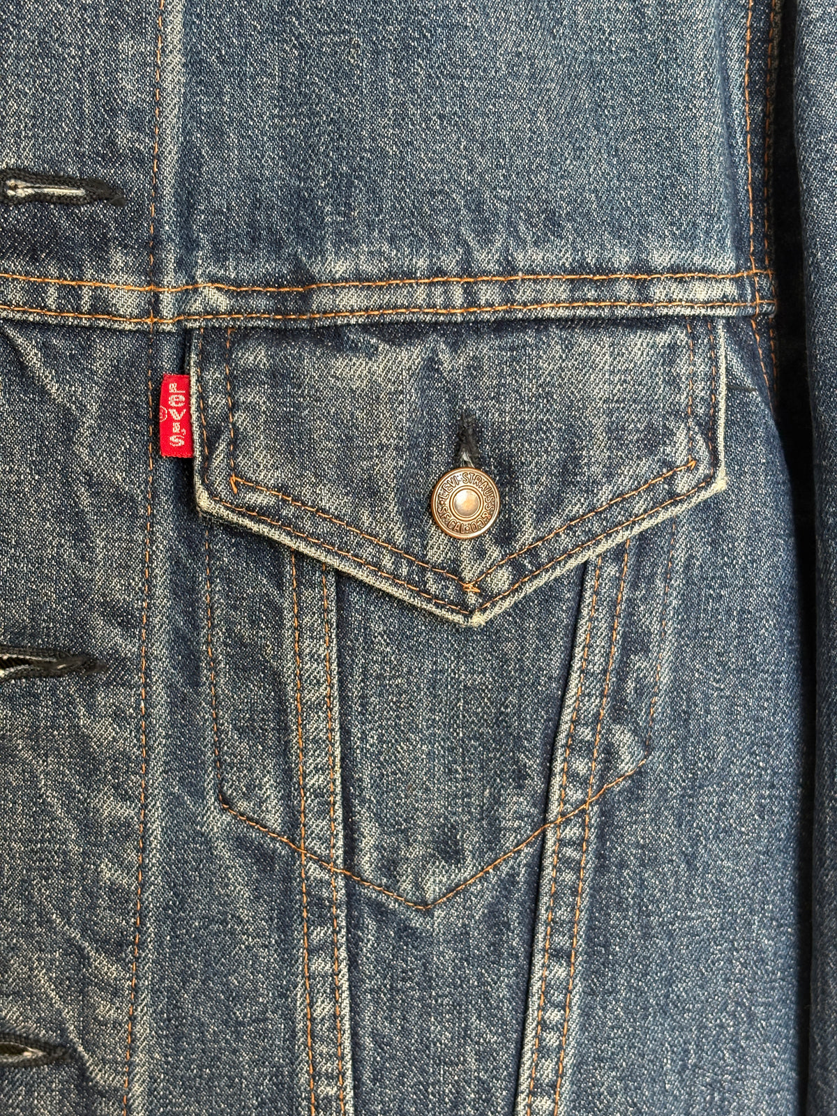 Size 38US / 48EU. Vintage Early 70s 2 pocket Levi’s Denim Jacket 70505 – Single Stitch, Made in USA-AJ357 Studio