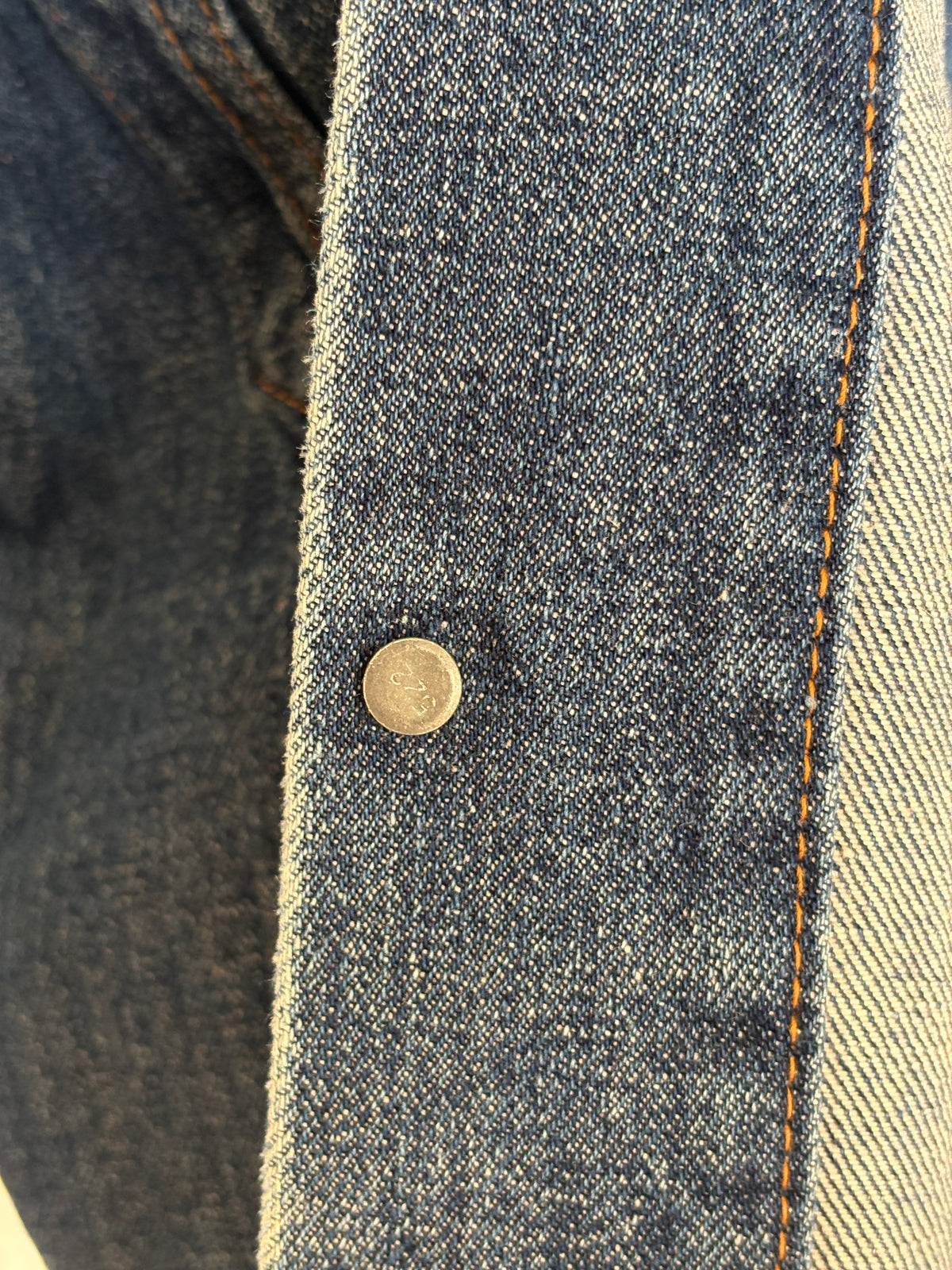 Size 38US / 48EU. Vintage Early 70s 2 pocket Levi’s Denim Jacket 70505 – Single Stitch, Made in USA-AJ357 Studio